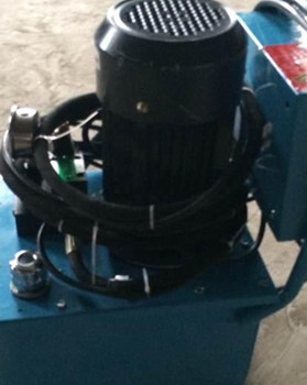 鉚接機脫模困難怎么辦？鉚接點容易撕裂怎么辦？